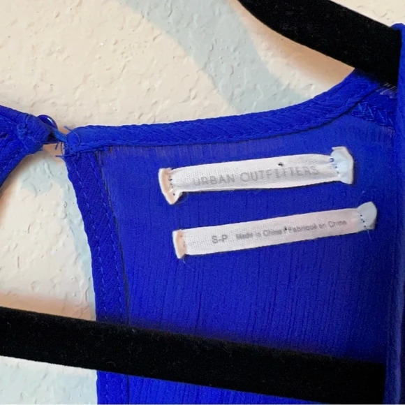 UO Urban Outfitters Royal Blue Deep Front Plunge Flowy Blouse - Picture 4 of 6